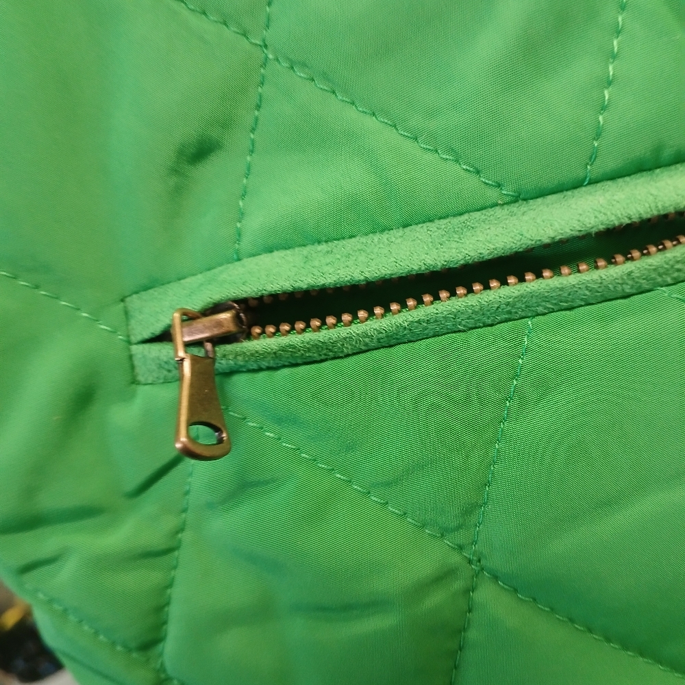 Talbots Sz Lg Quilted Puffer Vest, Like NEW!! - Picture 4 of 7